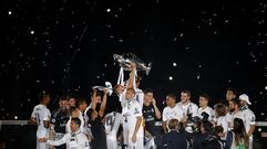 El madridismo enloquece en el Bernabéu con la fiesta de la Undécima