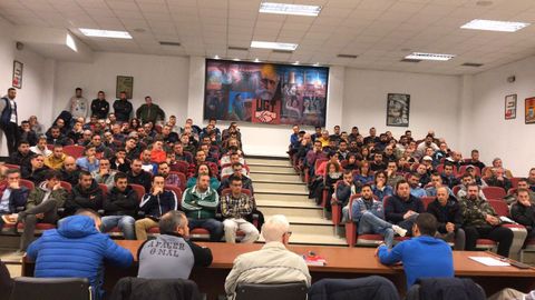 Reunión de los trabajadores de la empresa Noa, en una fotografía de archivo