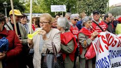 Protesta de los emigrantes retornados por las calles de Santiago