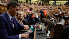 El presidente del Gobierno, Pedro S�nchez, en su esca�o en el Congreso