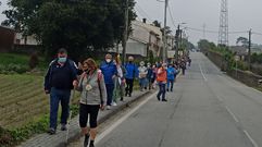 Grupo de pontevedreses peregrinando a Santiago por el Cami�o Portugu�s