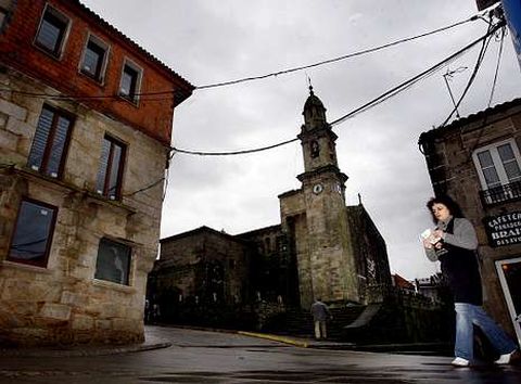 La normativa impidi� la utilizaci�n de materiales que no fueran tradicionales en la zona antigua       de Rianxo.