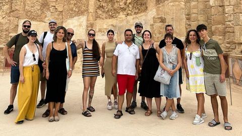 Parte de la familia mariana que viaj a Israel por una boda