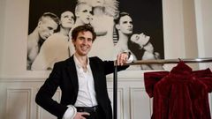 El diseñador de moda asturiano Arturo Obegero presentó su colección Puro Teatro en la Semana de la Moda de París