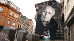 Mural de Manuel Ayaso realizado por Fern�ndo Y��ez en el marco del festival Salmoira de Ribeira