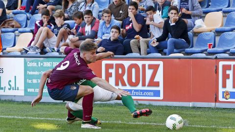 El Pontevedra CF vence al Racing de Ferrol