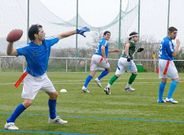 Imagen de un encuentro de la modalidad de flag football, de f�tbol americano.