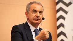 El expresidente del Gobierno de Espa�a, Jos� Luis Rodr�guez Zapatero, interviene durante una jornada dedicada a las pol�ticas de diversidad e inclusi�n, a 30 de septiembre de 2025, en Oviedo.