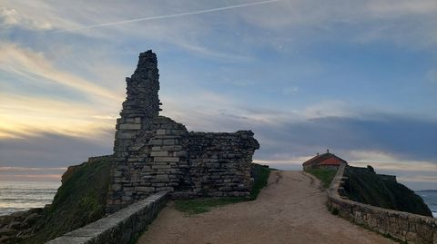 Torre de A Lanzada, en Noalla, Sanxenxo, el ltimo foco de resistencia de los Irmandios