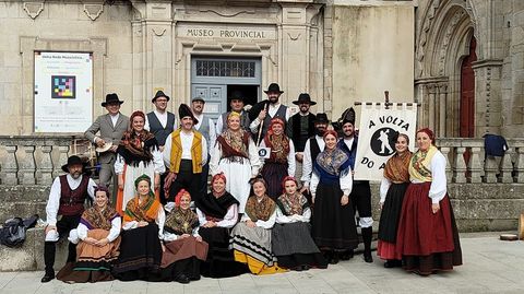 A Volta do Agro act�a en el el Club Clavic�mbalo