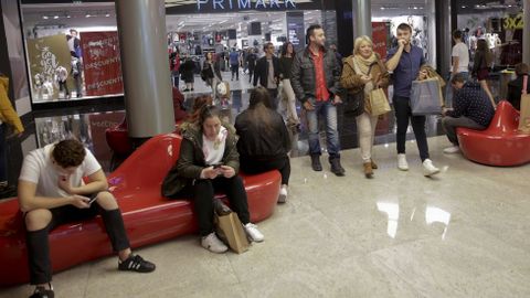 BLACK FRIDAY EN A CORU�A. MARINEDA CITY