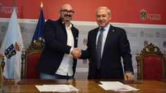 Efr�n Castro, del BNG, y Jos� Tom�, del PSOE, sellaron el acuerdo