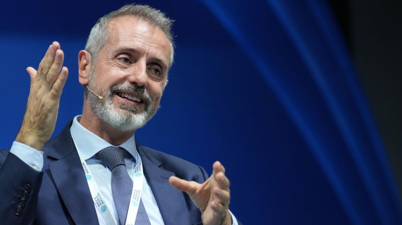 El presidente de Telefónica elimina el consejo de Movistar y reorganiza todo su modelo
