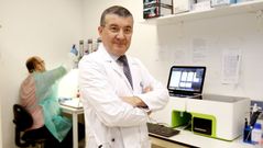 Rafael L�pez es jefe del Servicio de Oncolog�a M�dica del Complexo Hospitalario Universitario de Santiago de Compostela (CHUS).