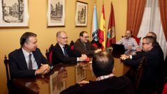 El alcalde recibi� en el Ayuntamiento a representantes de la UNED