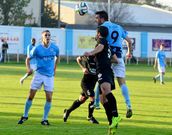 Un instante del partido que enfrento a Ribadeo y Silva. 