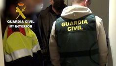 El bot�n de los chal�s asaltados en verano en Oleiros y Cambre, localizado en Barcelona