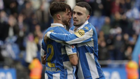 David Mella y Alti celebran el segundo gol del Deportivo ante el Albacete.