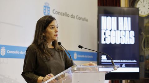 La alcaldesa de A Corua, Ins Rey, present este lunes el programa municipal conmemorativo del 25N