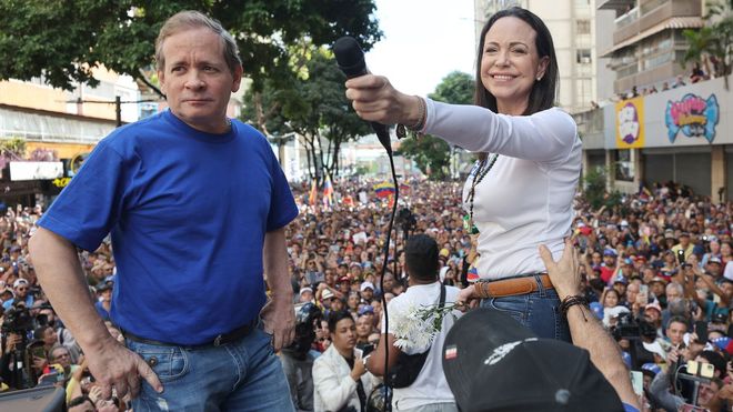 Juan Pablo Guanipa junto a Mar&iacute;a Corina Machado el a&ntilde;o pasado.