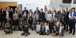 Uno de los grupos de exalumnos de Telecomunicacin con su hijos, ayer en el campus. 