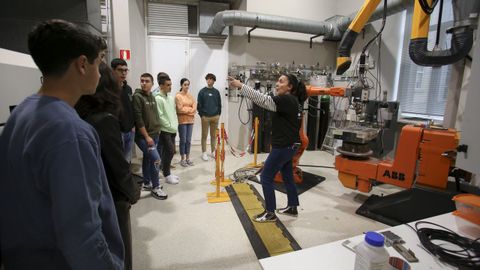 En la imagen, una de las actividades organizadas en el laboratorio del lser del CITENI