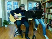 Xos� Manuel Lago e �scar Mart�nez, cantautores de Negreira.