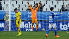 Champagne celebra la victoria ante el Cádiz