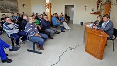 Los naseiros de Ribeira, en la asamblea de ayer por la tarde