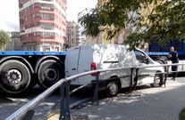 Los dos veh�culos quedaron enganchados tras el impacto.