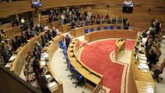 Minuto de silencio guardado esta ma�ana en el Parlamento de Galicia por el asesinato machista en Baiona.