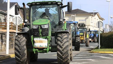 Ganaderos y agricultores protestan en Ortigueira