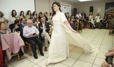 El desfile de modelos confeccionados con lino puso el broche de oro a la 22�. Exaltaci�n da F�a do Li�o