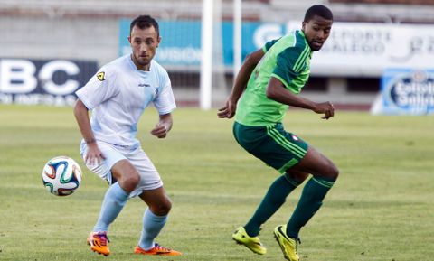 Fondevila y Thaylor, que cuenta menos para Javi L�pez, en el partido de San L�zaro. 