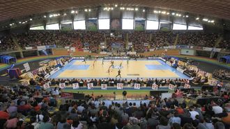 Panor�mica del Palacio en el �ltimo partido oficial de los naranjas en este pabell�n, en un partido contra el TAU Castell�.