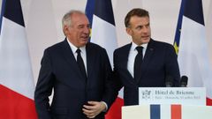 El primer ministro francs, Franois Bayrou, junto al presidente Emmanuel Macron