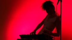 La artista Cris Balboa presenta su proyecto �Sinte� en O Vello C�rcere.