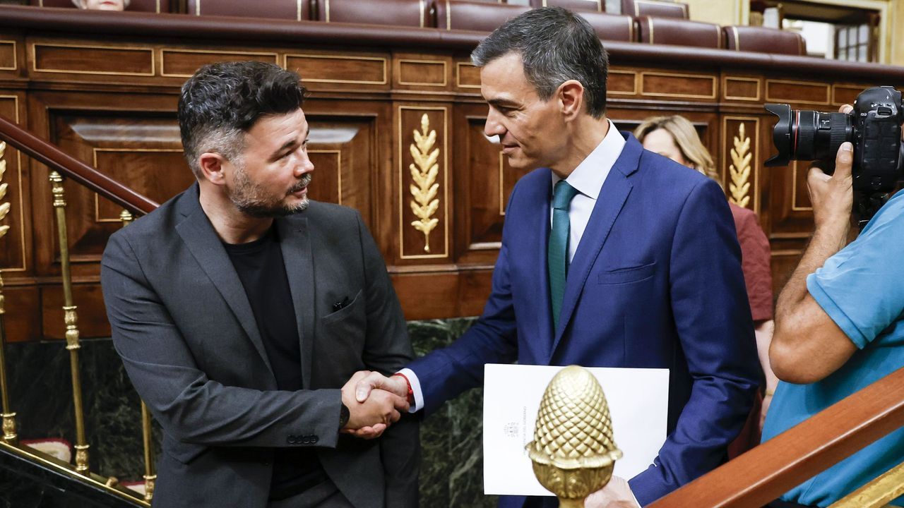 El Gobierno y la pólvora del rey