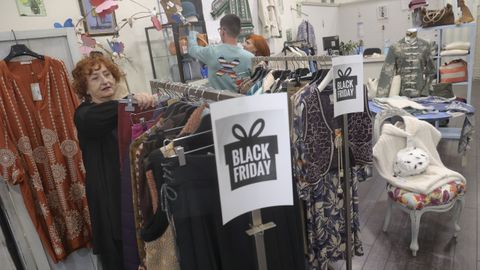 De lunes a sbado Dolores Lola participa en el Black Friday con descuentos del 5% y 10% en prendas de la nueva coleccin y de hasta el 60% de colecciones pasadas