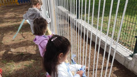 No recinto escolar instalouse tam�n un tear castrexo