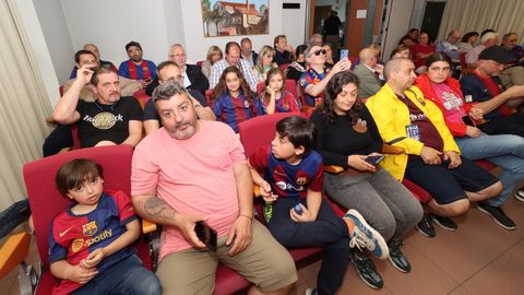 ¡Búscate en las fotos de la Xuntanza de Peñas Barcelonistas de Galicia en Boiro!