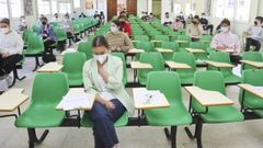 Es posible que este a�o se siga manteniendo una gran distancia de seguridad entre los alumnos durante la prueba. En la imagen, la ABAU en Cee el a�o pasado