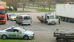 Un control de tr�fico de la polic�a de Portugal cerca de Oporto