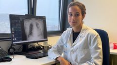 La neumloga Coral Fernndez trabaja en el CHUO.