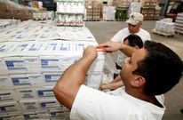 Imagen de archivo de alimentos llegados a Lugo en el plan de excedentes de la Uni�n Europea.