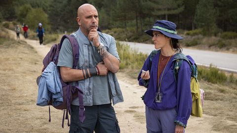 El comediante italiano Checco Zalone y Beatriz Arjona en el rodaje de �Buen Camino�