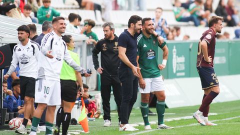 Javi V�zquez junto a Ger N�voa segundos antes del pitido final