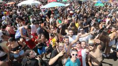 El campo de la fiesta de Naseiro vivi� este domingo otra sesi�n verm� multitudinaria