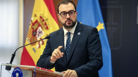 El presidente del Principado de Asturias, Adrin Barbn