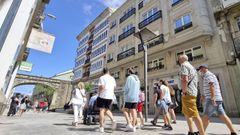 Bispo Aguirre, n�mero 1. 198.000 euros. El quinto piso del n�mero 1 de esta calle tiene 79 metros cuadrados (58 �tiles), con dos habitaciones y cocina americana. Precisa reformas, seg�n la ficha del portal inmobiliario de Haya. No tiene garaje. 